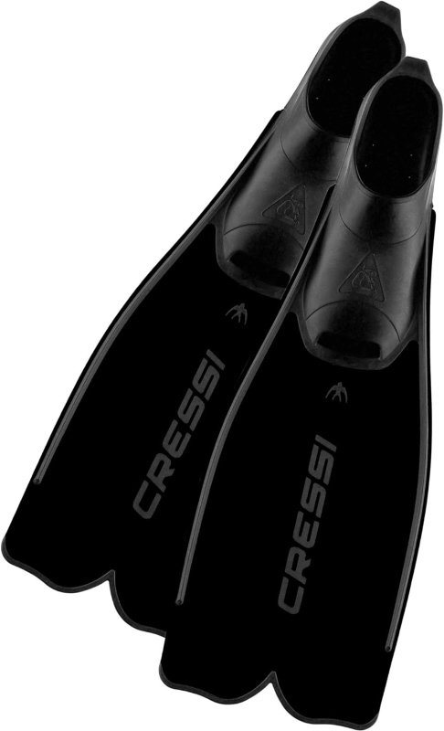 black diving fins