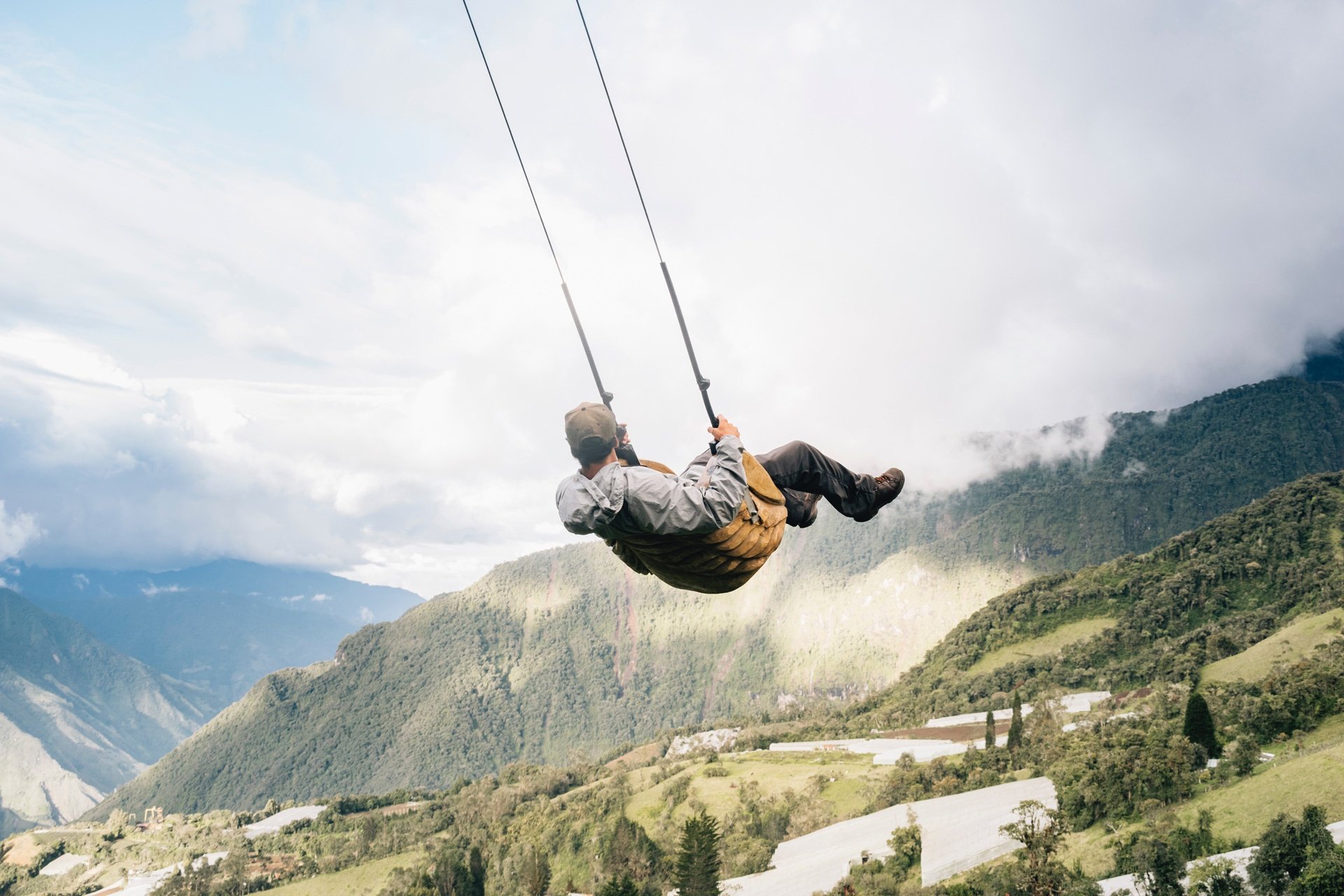 destination-reviews-ecuador-banos-swing