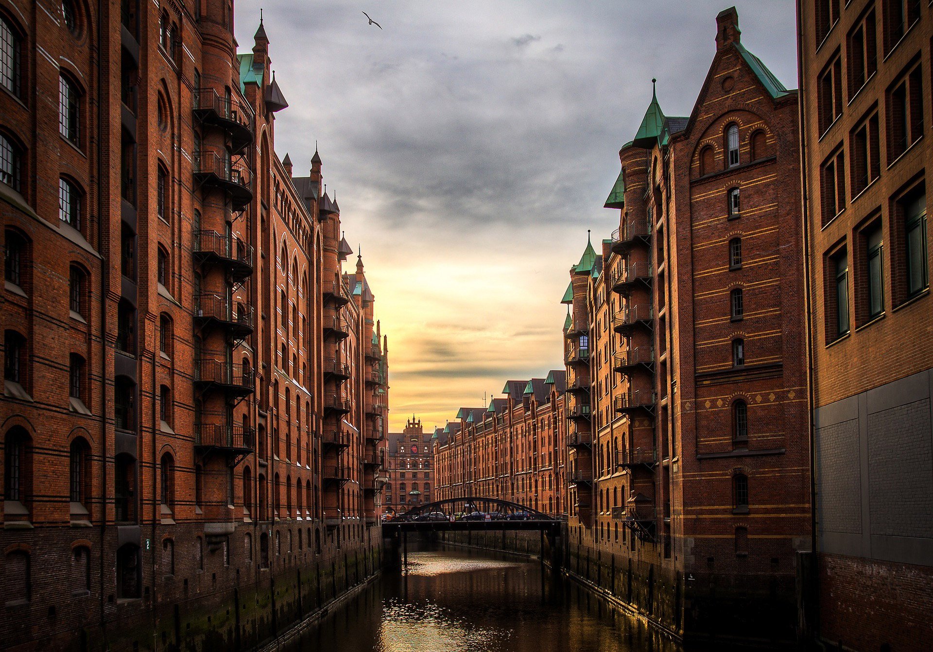 destination-reviews-germany-hamburg