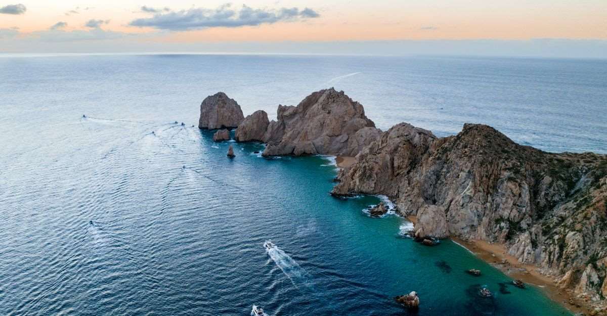 10 Ways to Turn Your Love for Travel Into a Lucrative Business