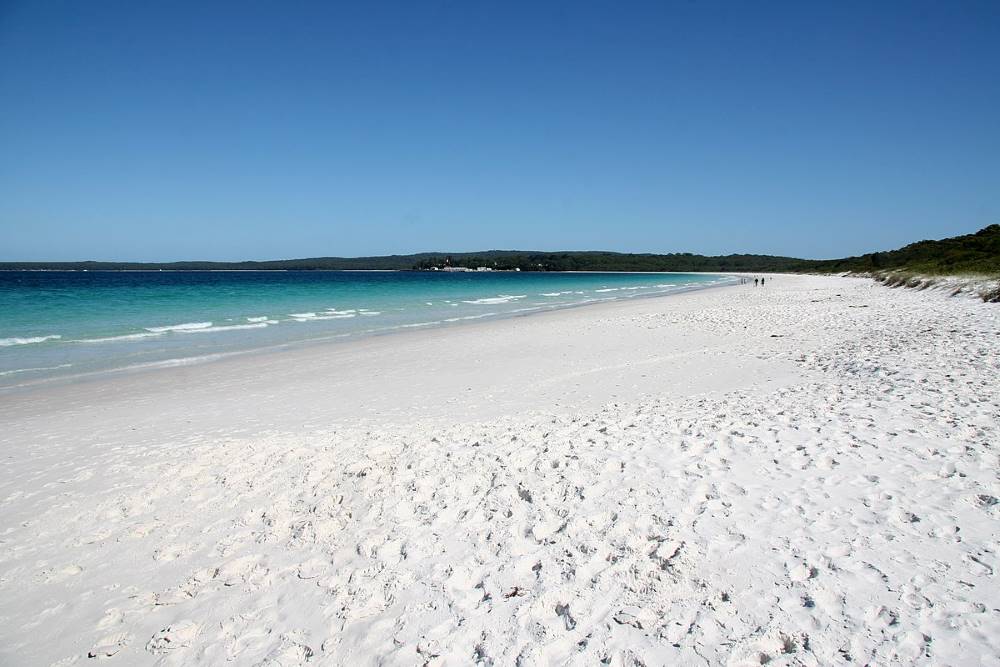 fine white sands near the beach