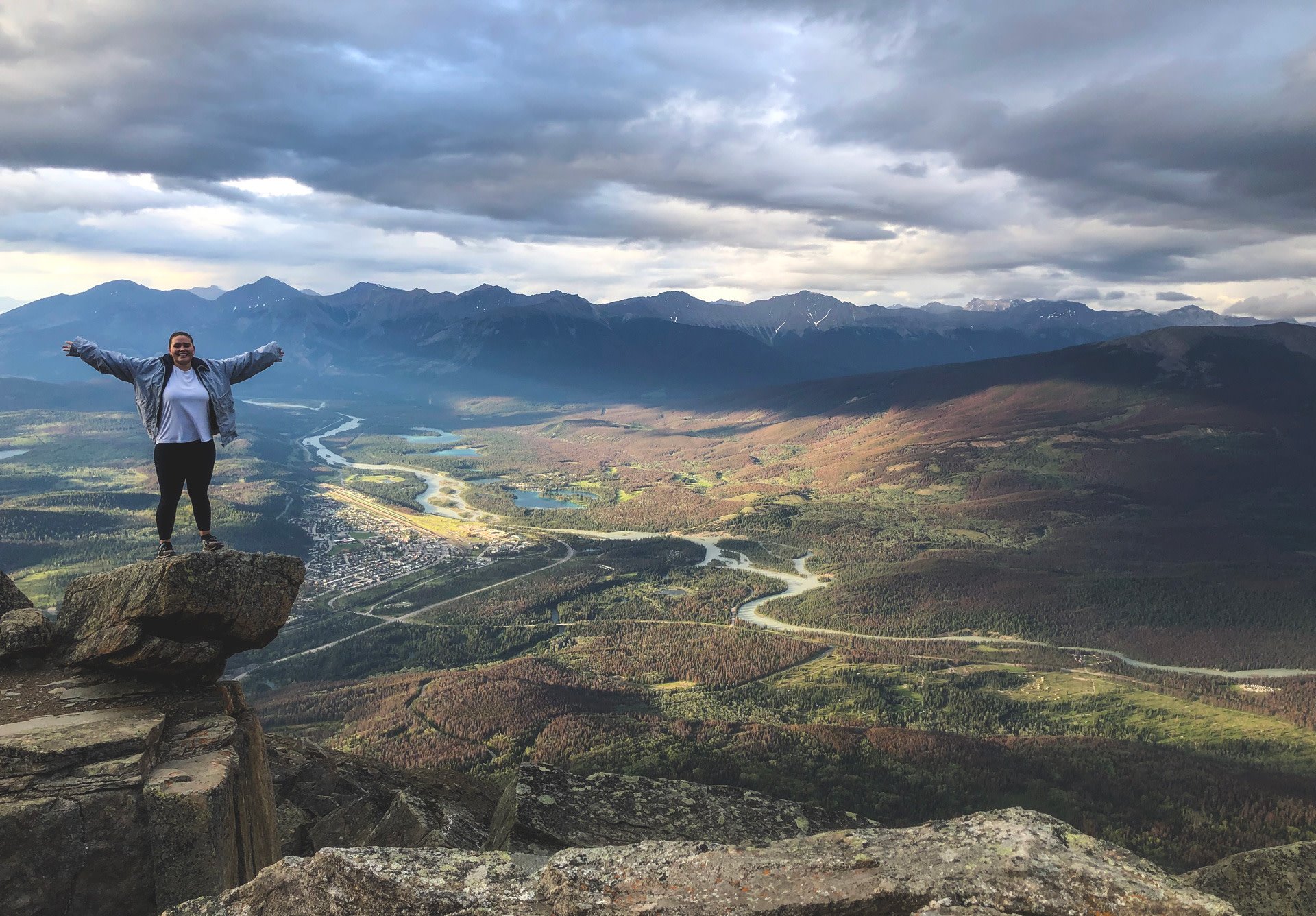 Why a Working Holiday in Canada is Totally Worth It! With Maddison S.