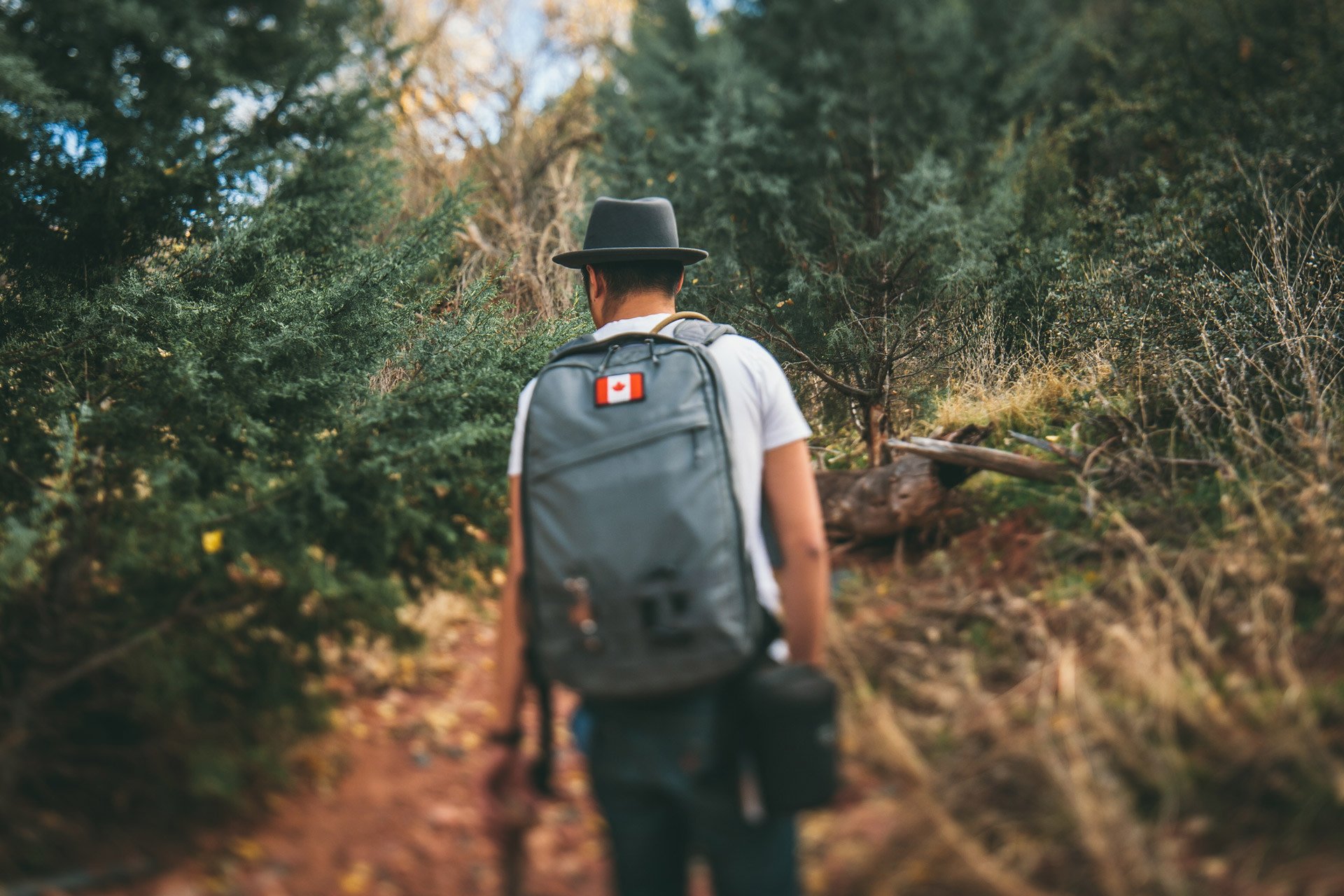 Life Outdoors in Canada: How to Pack for Your Hiking Adventures