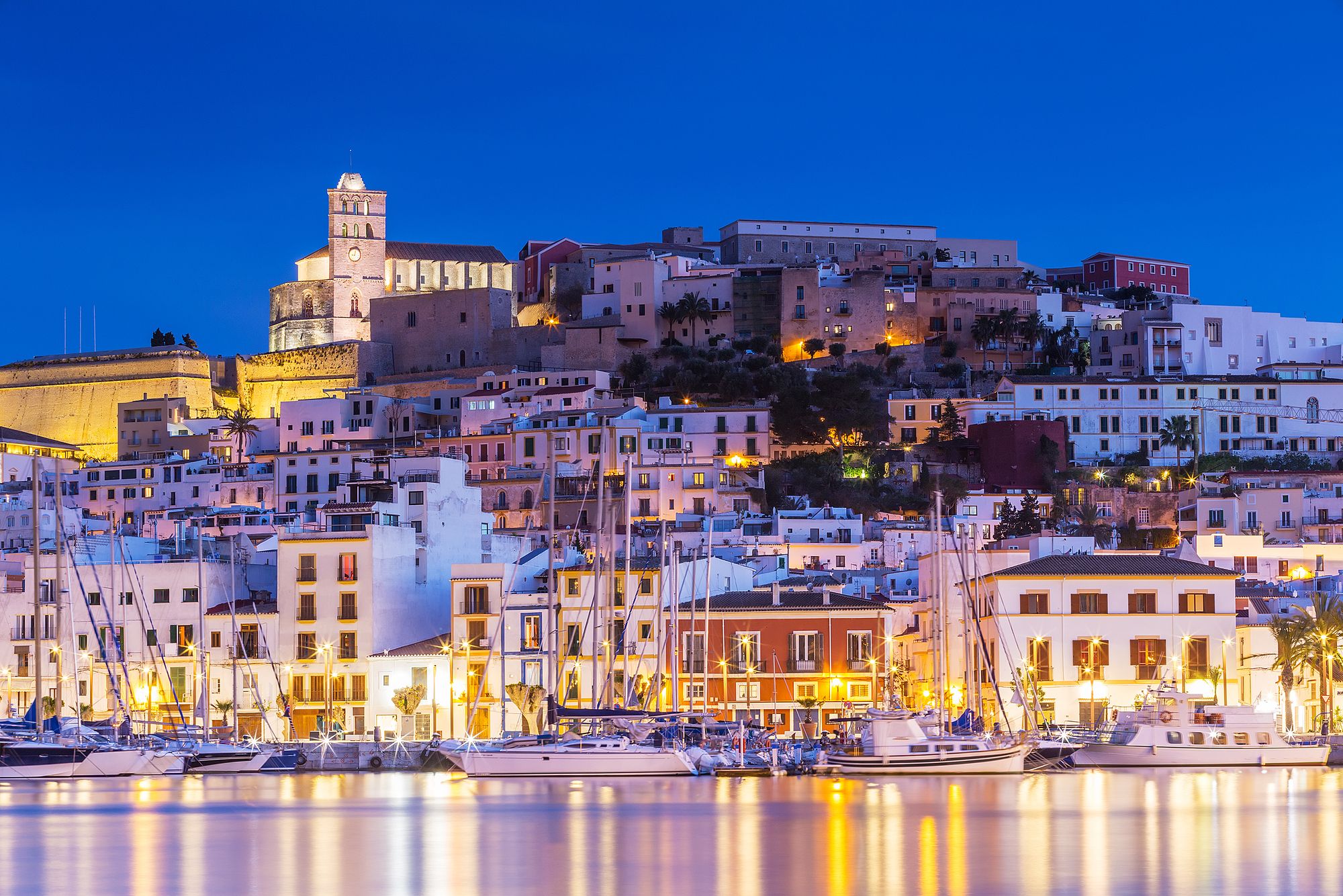 How can you become an English teacher in Ibiza?