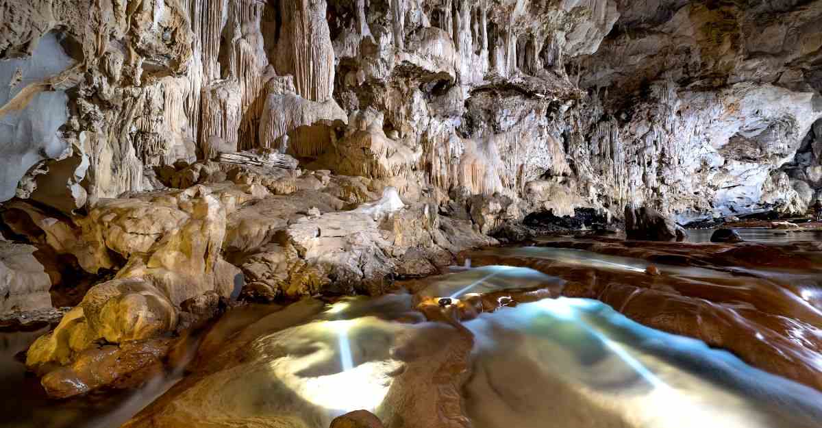 Underground Attractions