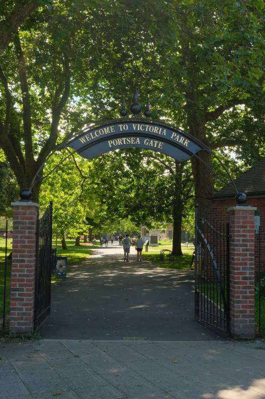entrance arc of the park 